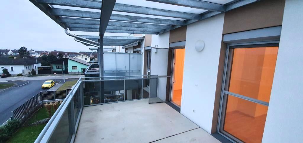 groer Balkon/Terrasse