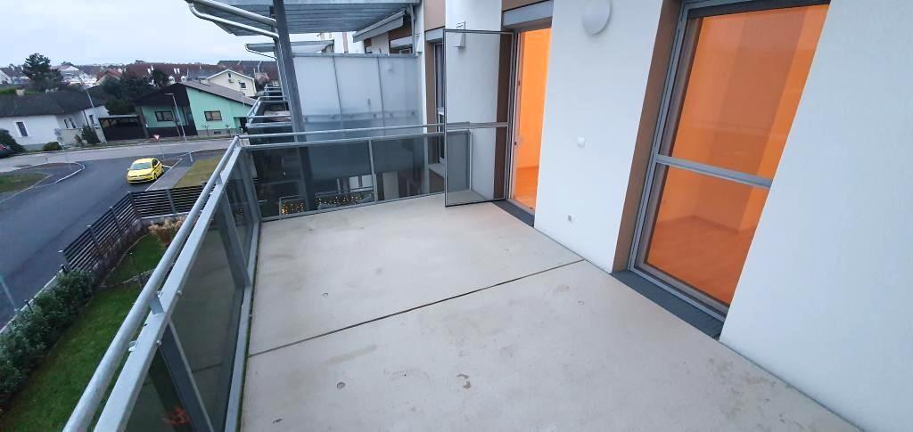 groer Balkon/Terrasse