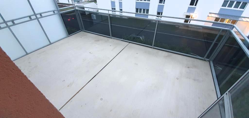 groer Balkon/Terrasse