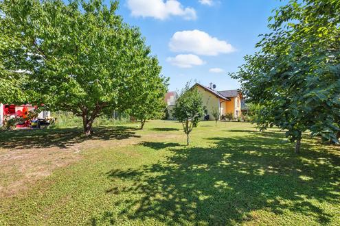 Exklusives Wohnerlebnis: Hochwertiges Zuhause auf 1300 m Eigengrund am Wiener Stadtrand!
