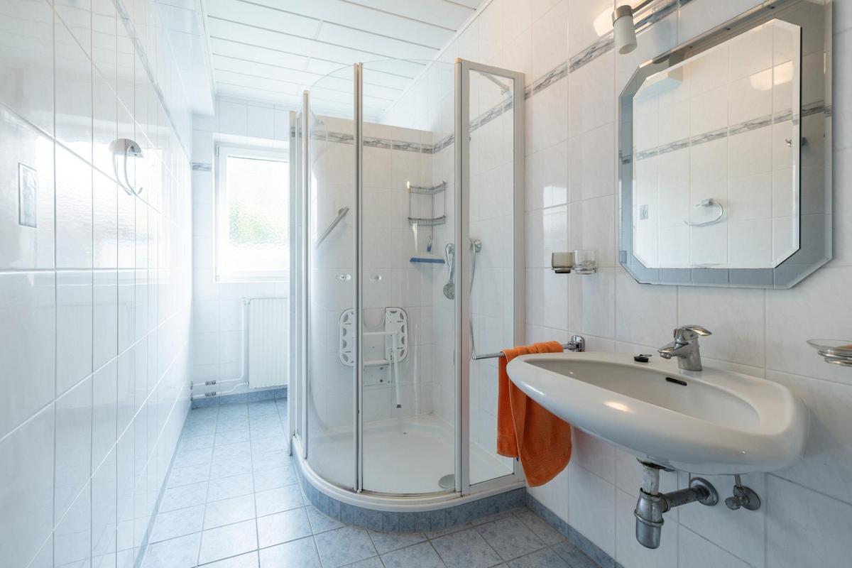 09 Badezimmer EG