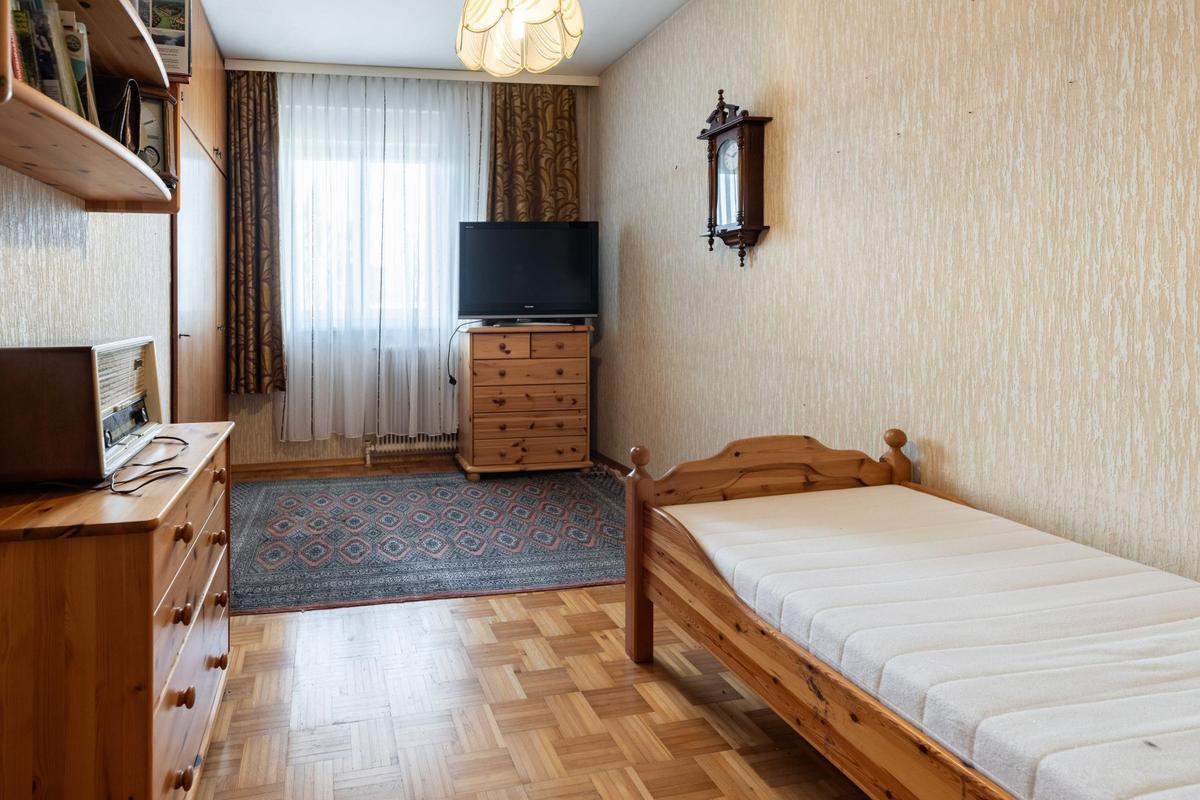 13 Schlafzimmer 2