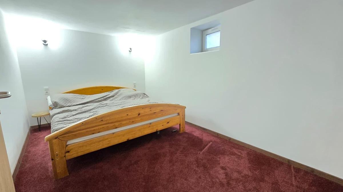 20 Schlafzimmer - UG