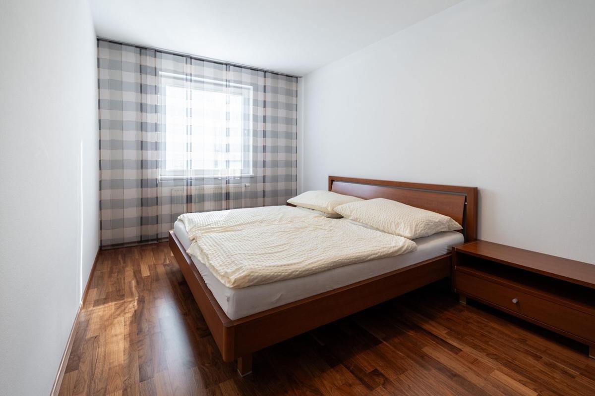 04 Schlafzimmer