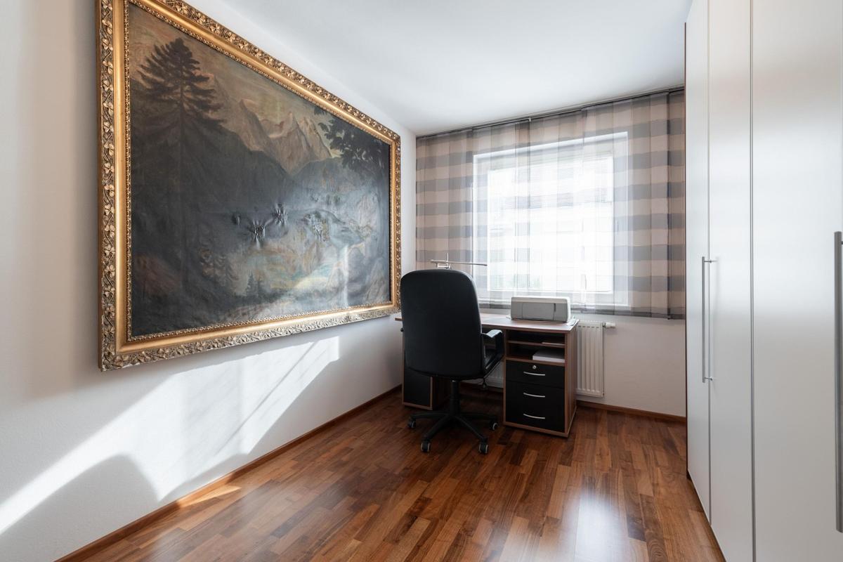 09 Arbeitszimmer