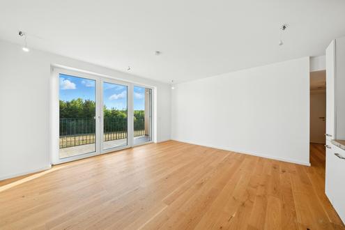 ERSTBEZUG! 3-ZIMMER WOHNUNG MIT BALKON und PKW-STELLPLATZ!