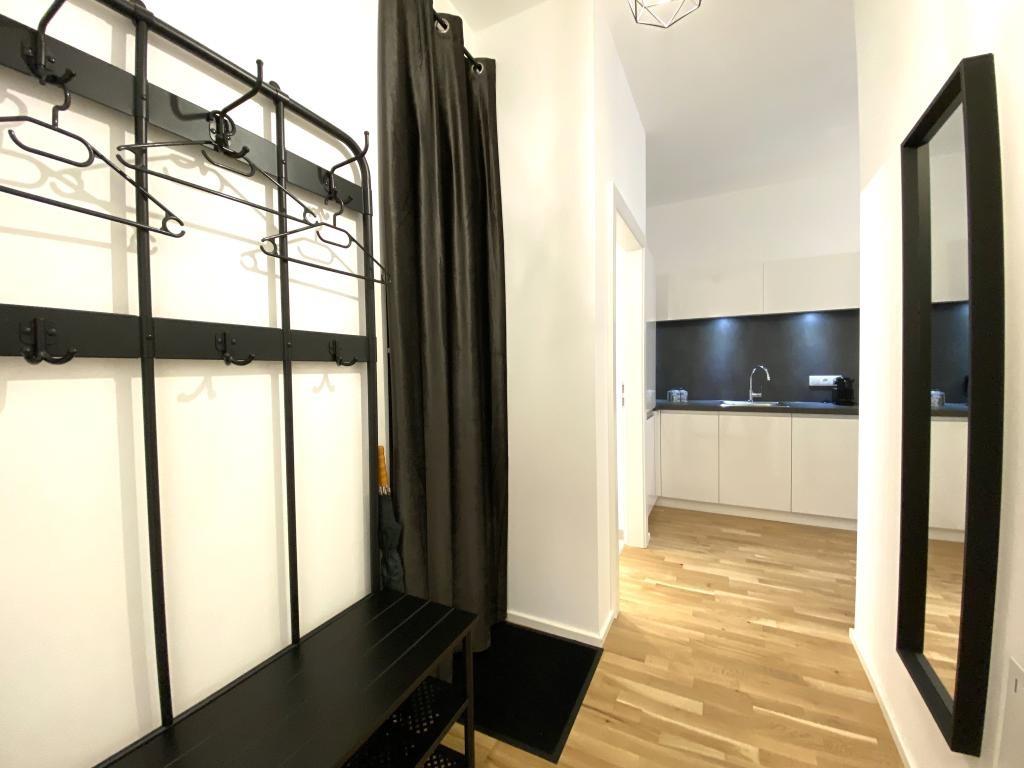 Vorraum, Blick in die Wohnung