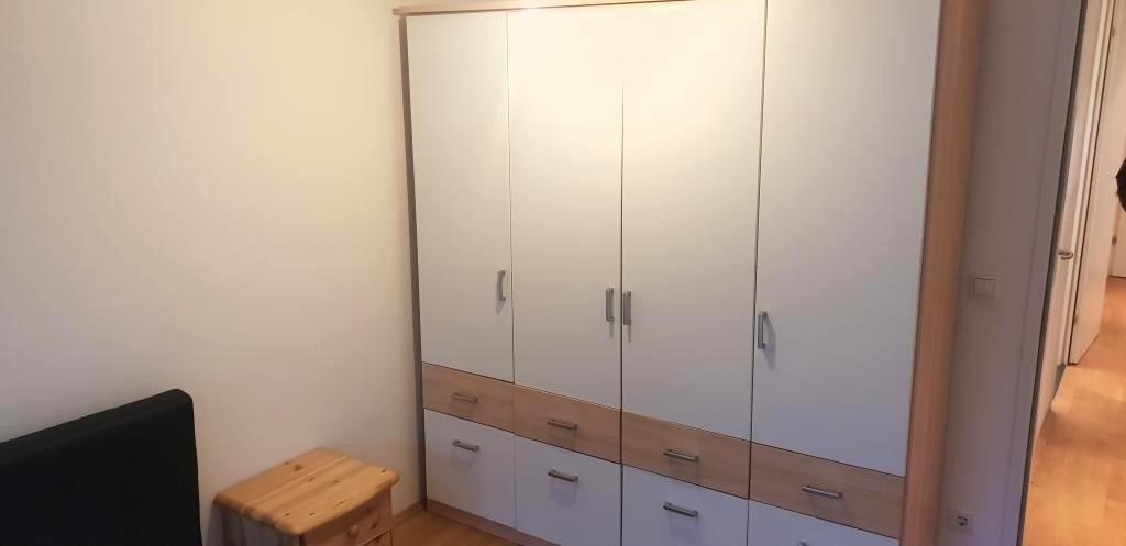 Schlafzimmerschrank