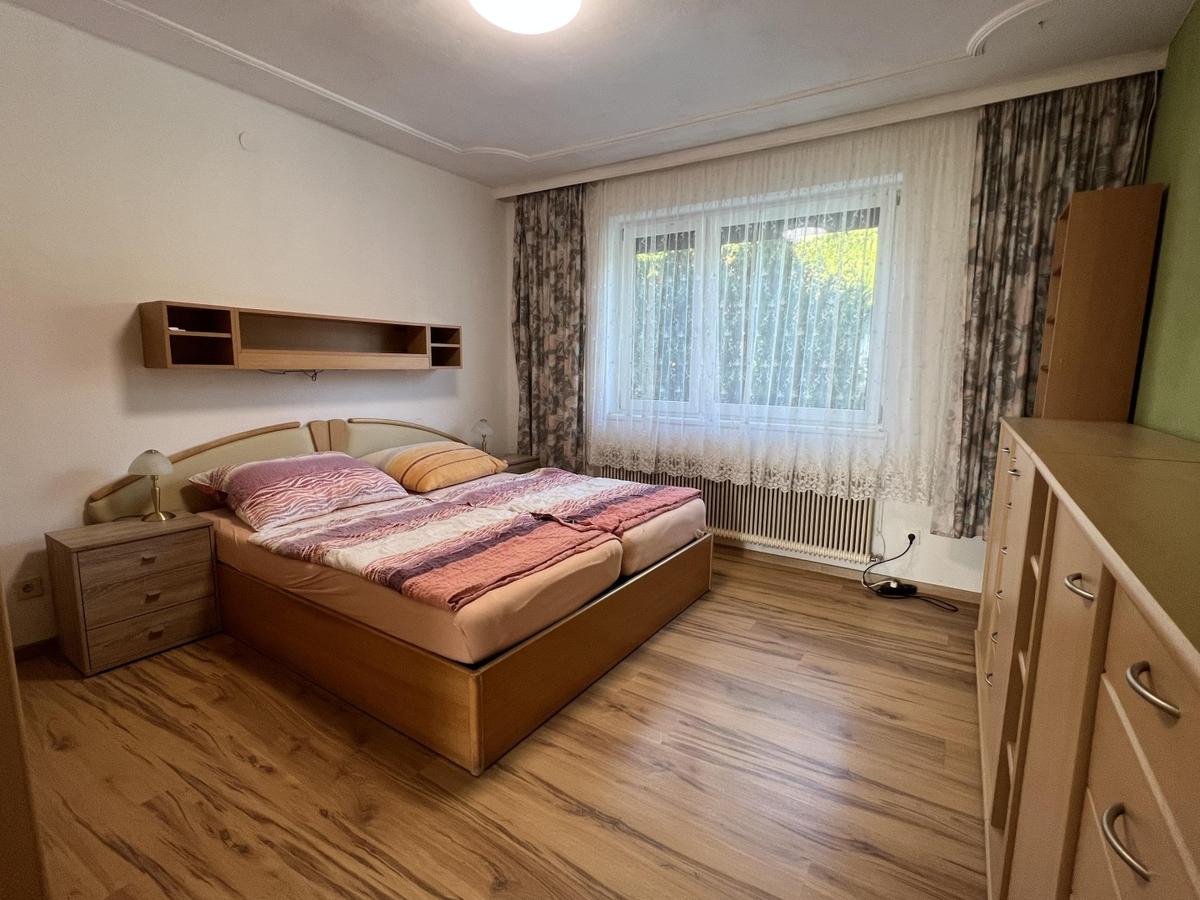 12 Schlafzimmer