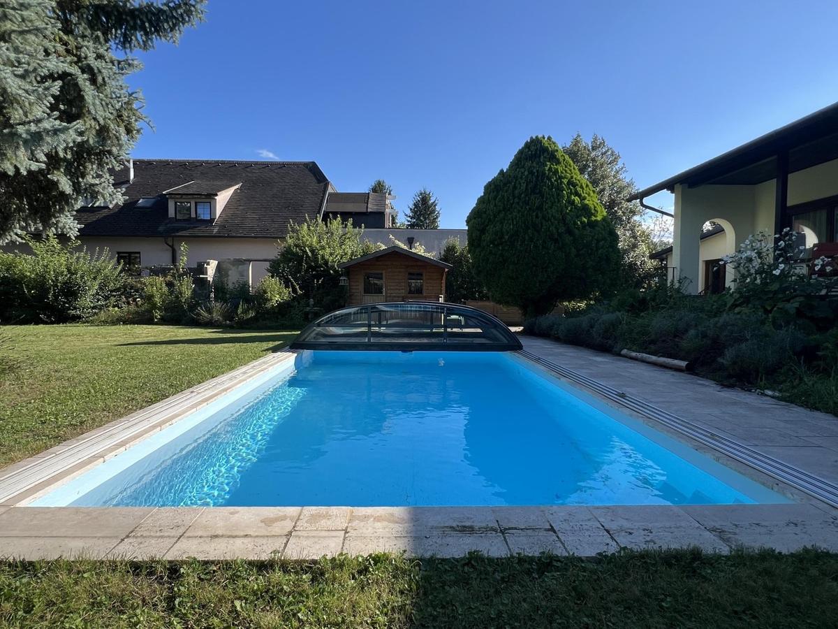 24 Pool