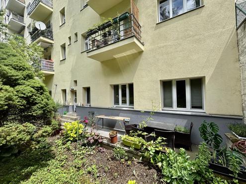 &apos;&apos;FAST IM 4. ? Drei Zimmer mit Grnblick&apos;&apos;