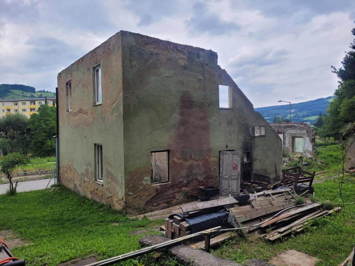 04 Expos Hinterseite Haus