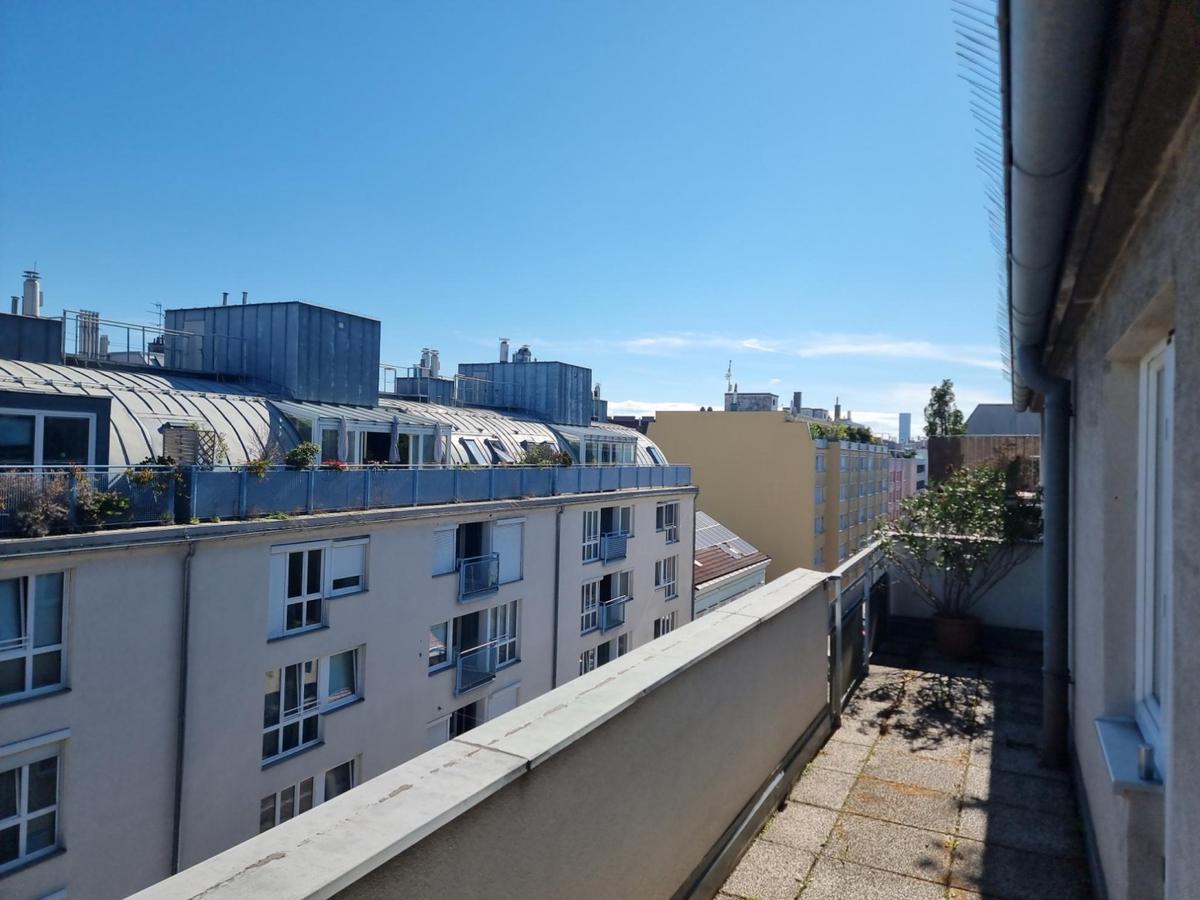 ETW 1210 01 Schauen