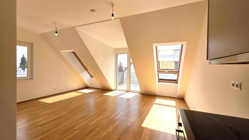 Sonnige Dachgeschosswohnung mit gro�em Balkon ++ RUSTENFELD SIEDLUNG