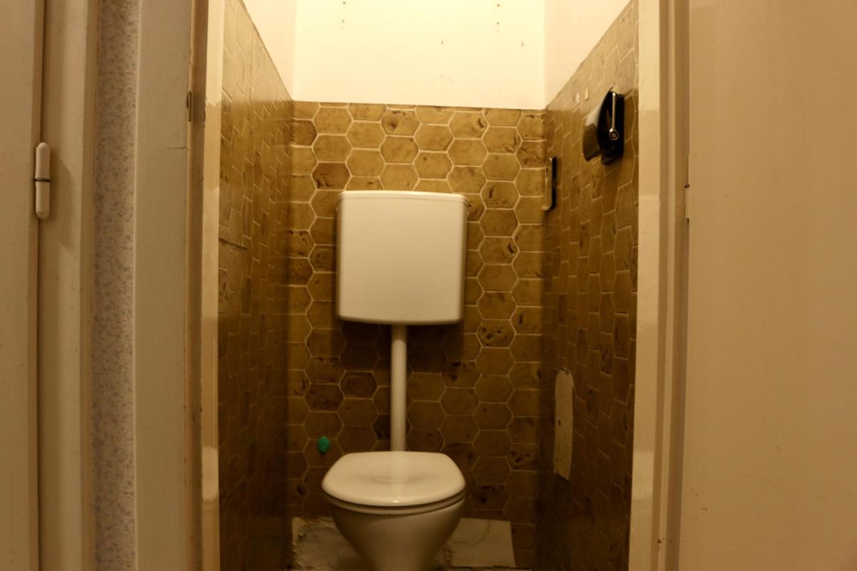 08_WC