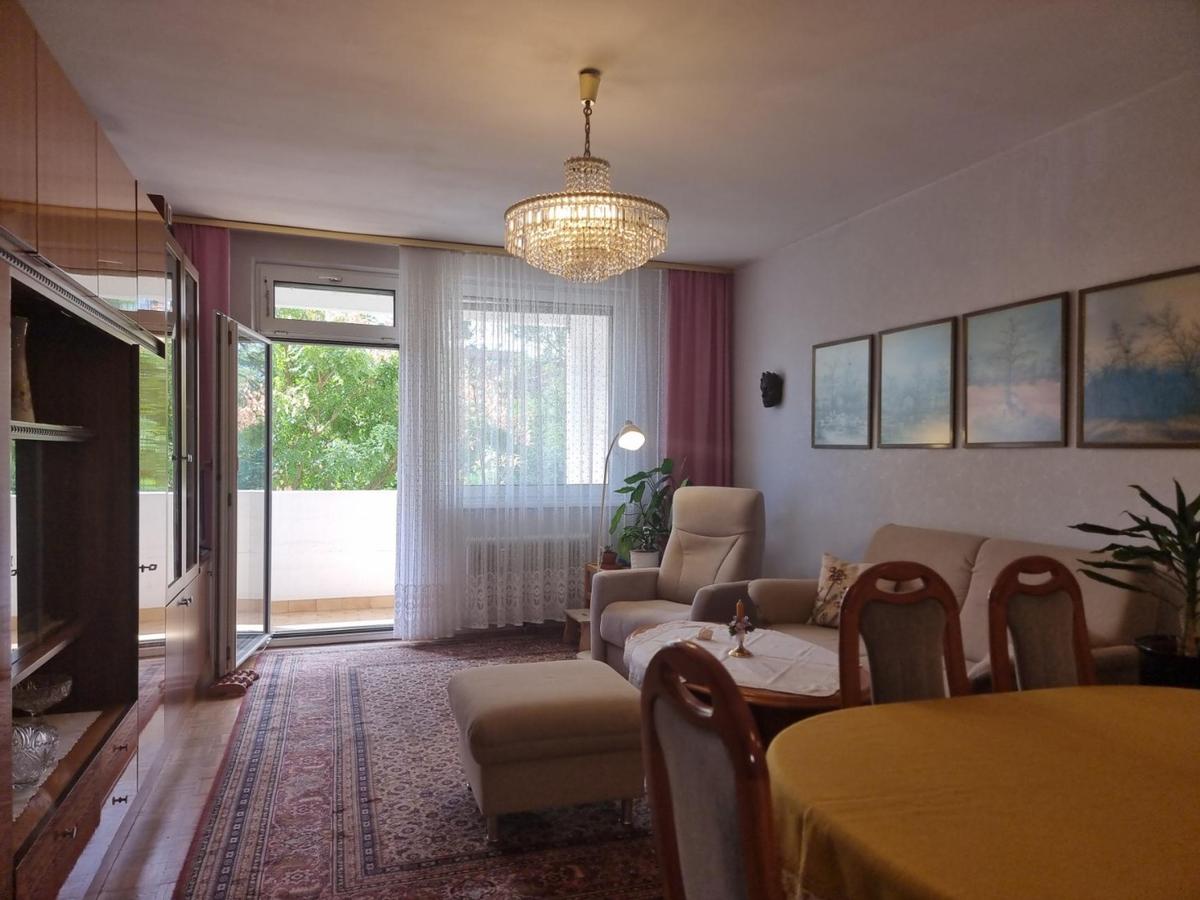 ETW 1220 05 Wohnzimmer