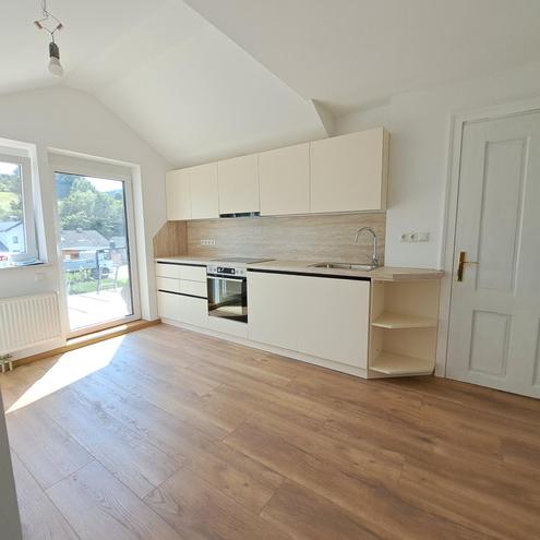 PROVISIONSFREI! Dachgeschosswohnung mit Terrasse - Eigengarten mglich!