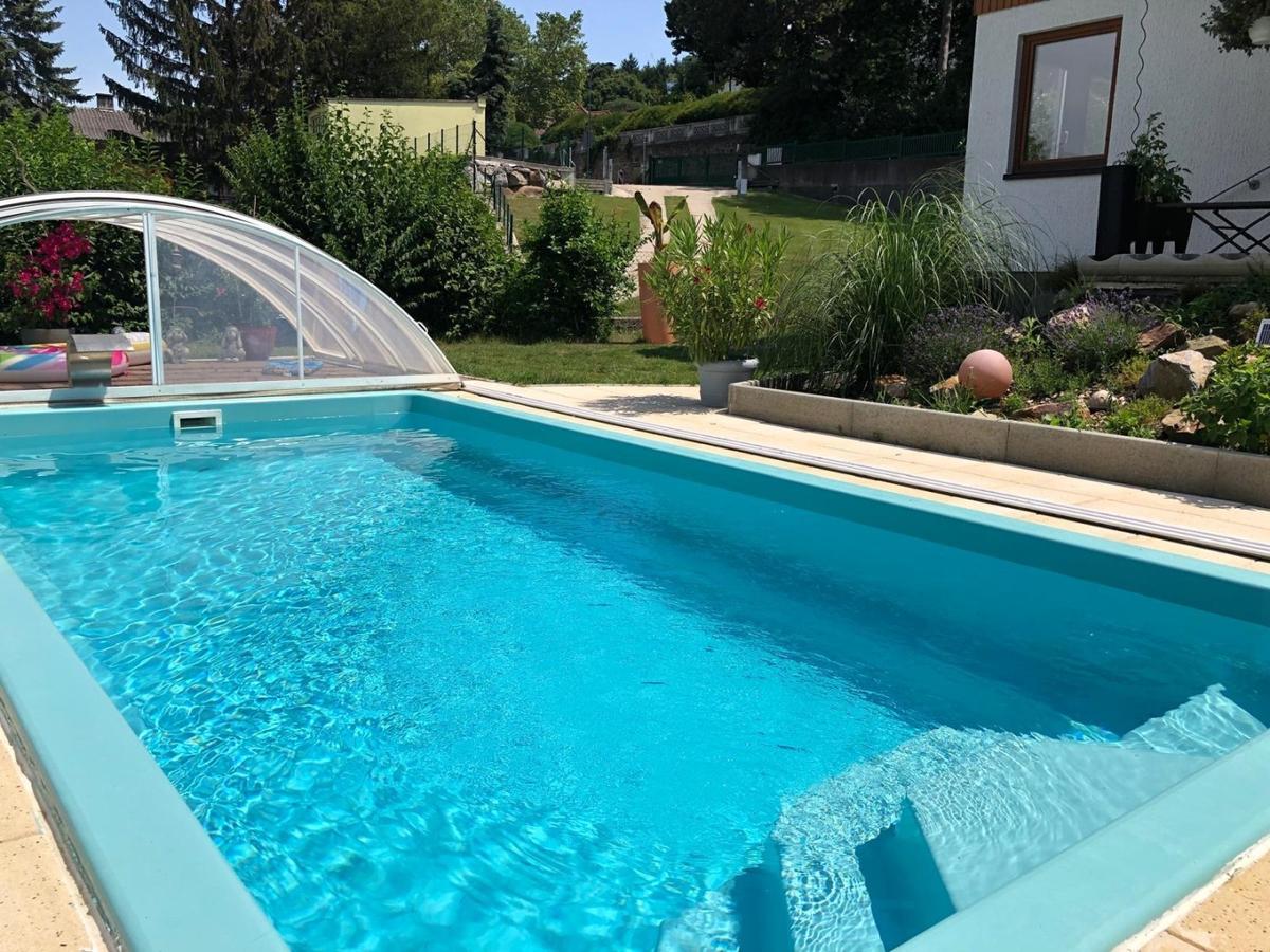 02 Pool