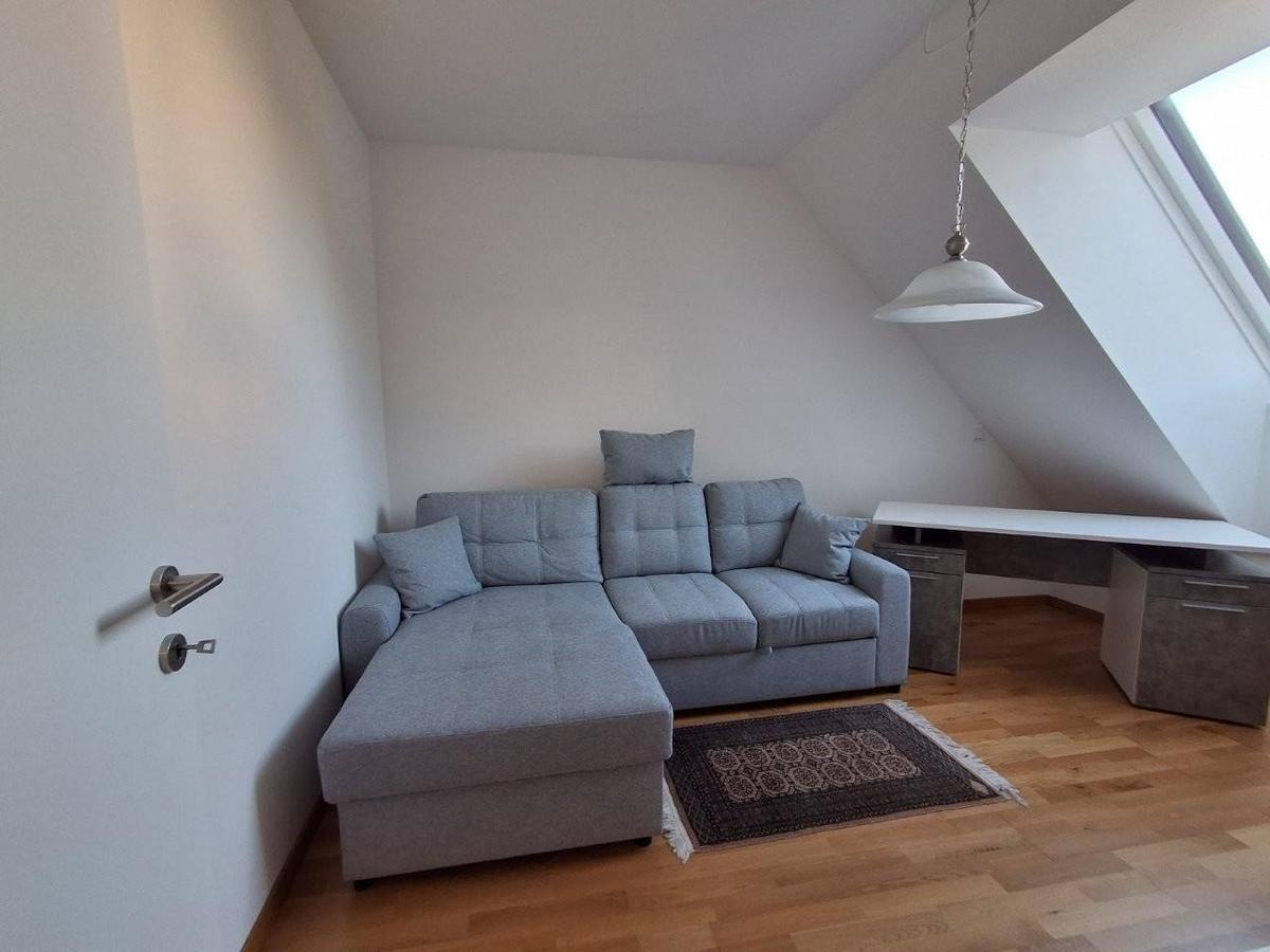 7 Brozimmer 1210