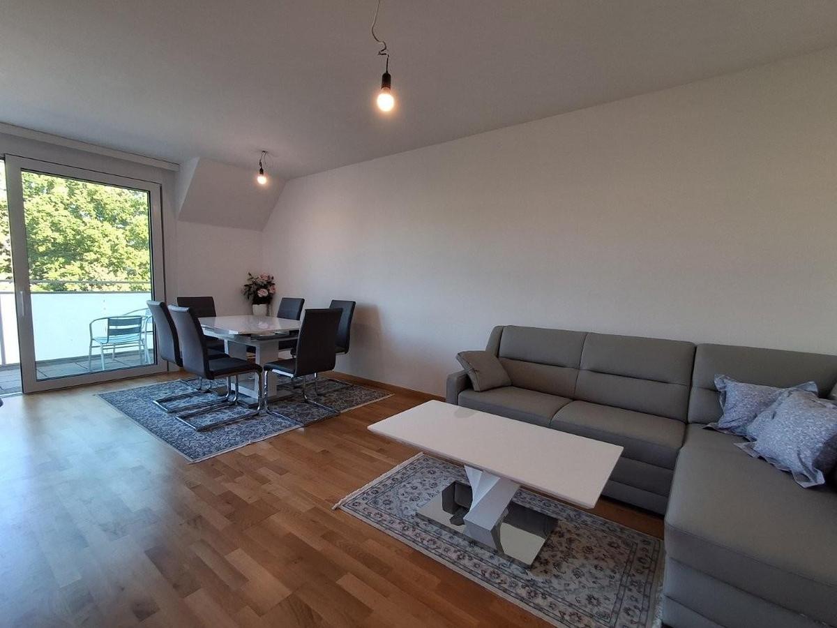 14 WohnEssZimmer 1210