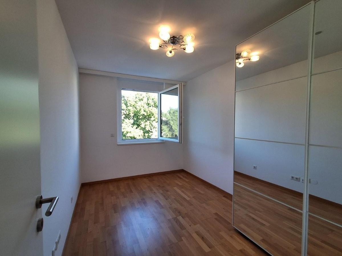 18 Schlafzimmer 1210