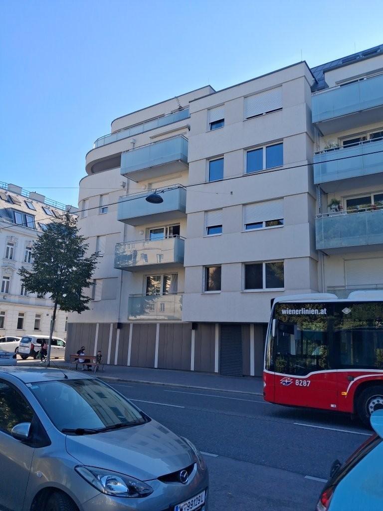 24 Hausansicht 1210
