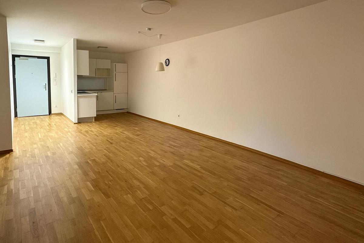 Wohnzimmer - Blick zur K�che