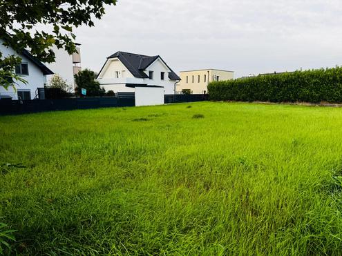 &quot;Sonnige Westlage im Herzen von Biedermannsdorf: 800?m Eckgrundstck!&quot;