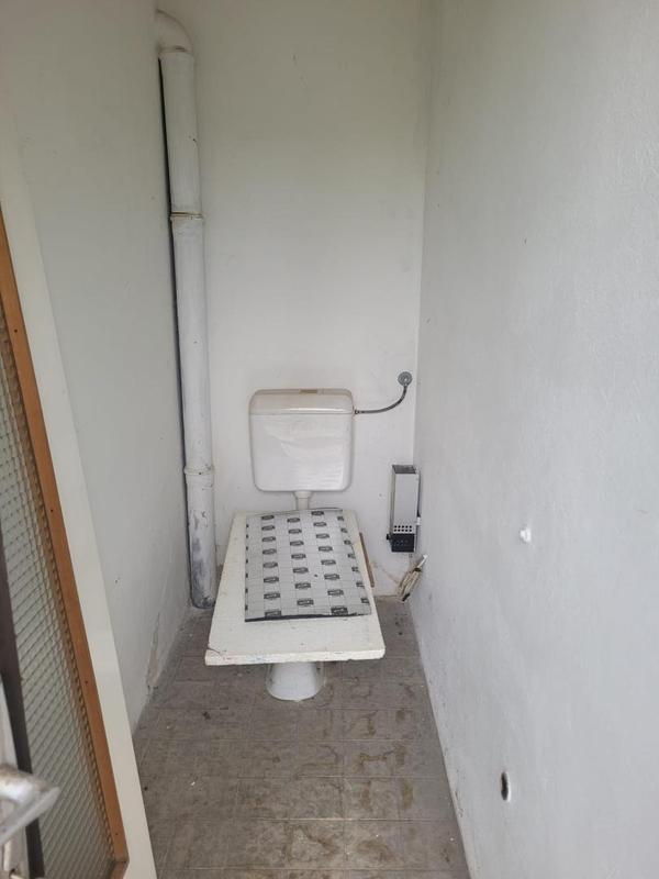 12 Toilette auen