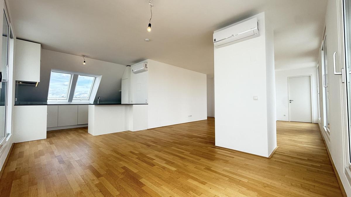 K�che und Blick ins Wohnzimmer