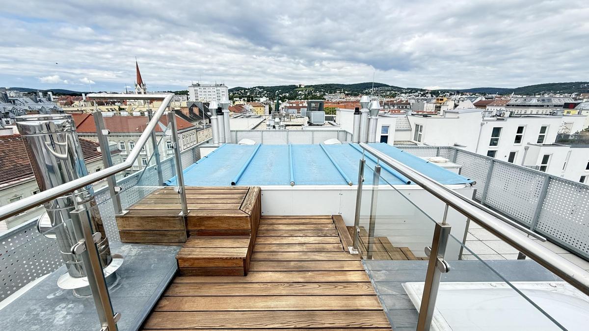 Pool am Dach