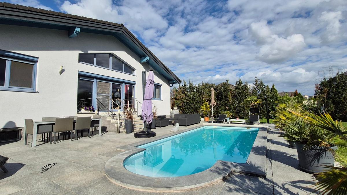 sdseitige Terrasse