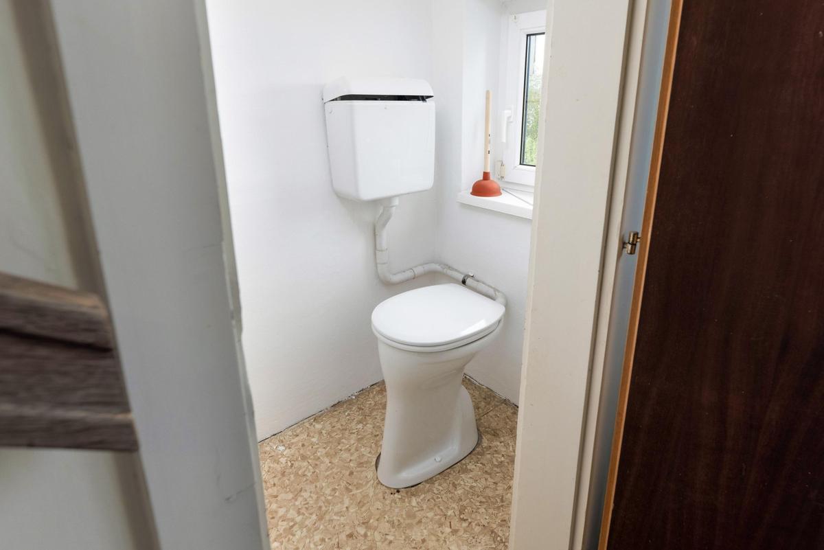 18 WC 2
