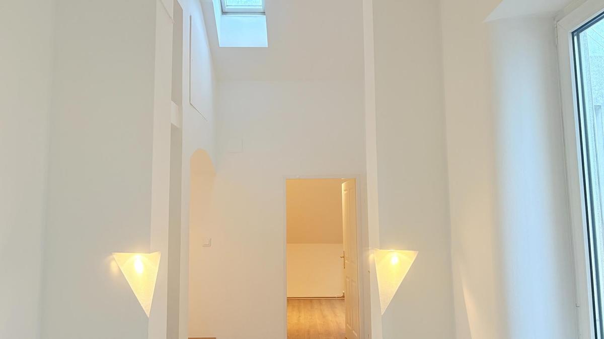 Vorraum mit hoher Decke