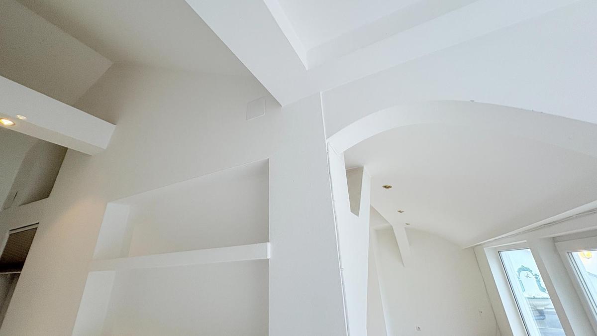 Architektur und Dachschrgen