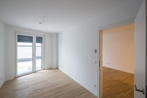 Moderne 3-Zimmer-Wohnung mit 15m Terrasse zum Innenhof + AB JNNER 2026!!