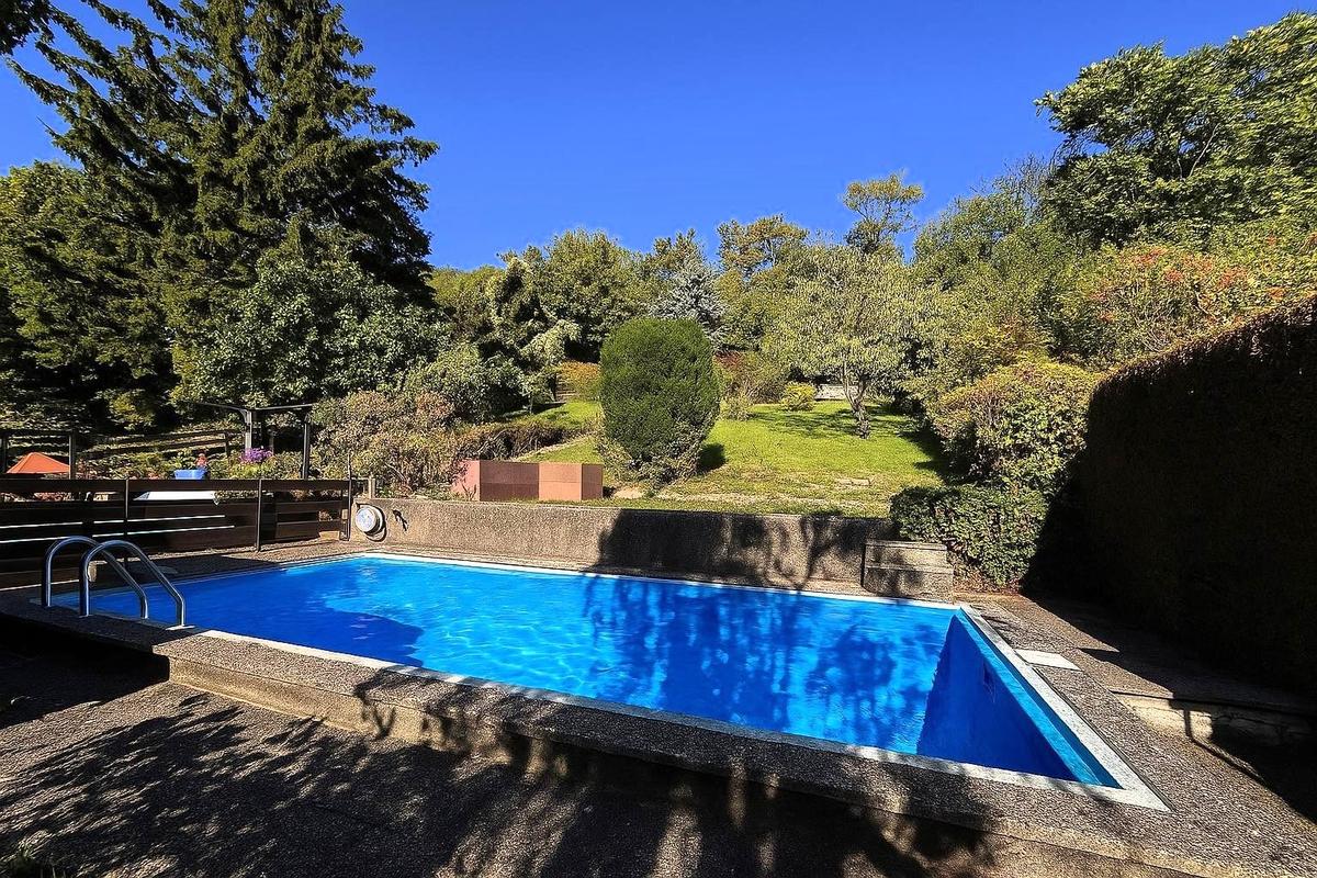 Pool gefllt