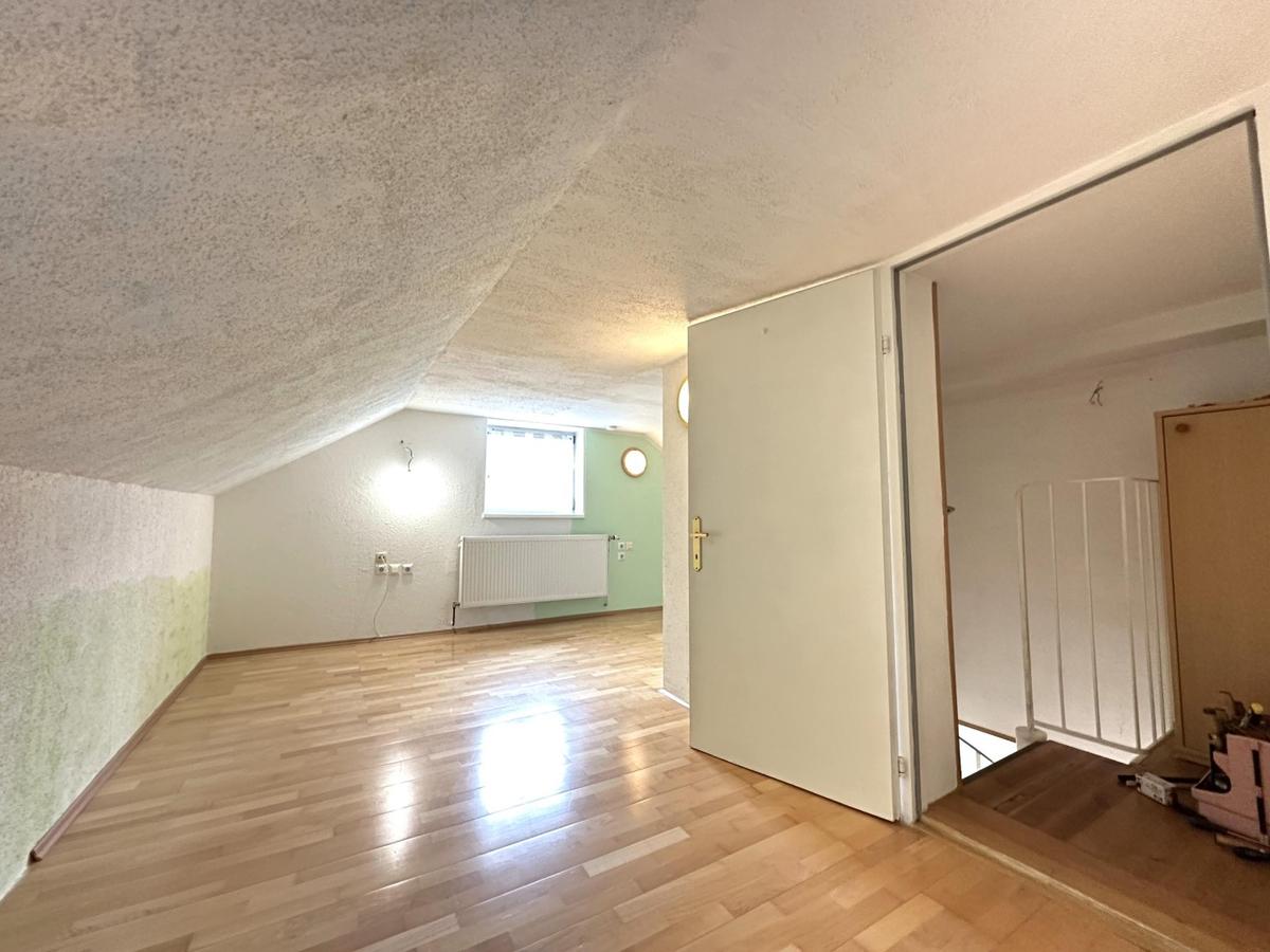 16 Zimmer 2 - OG