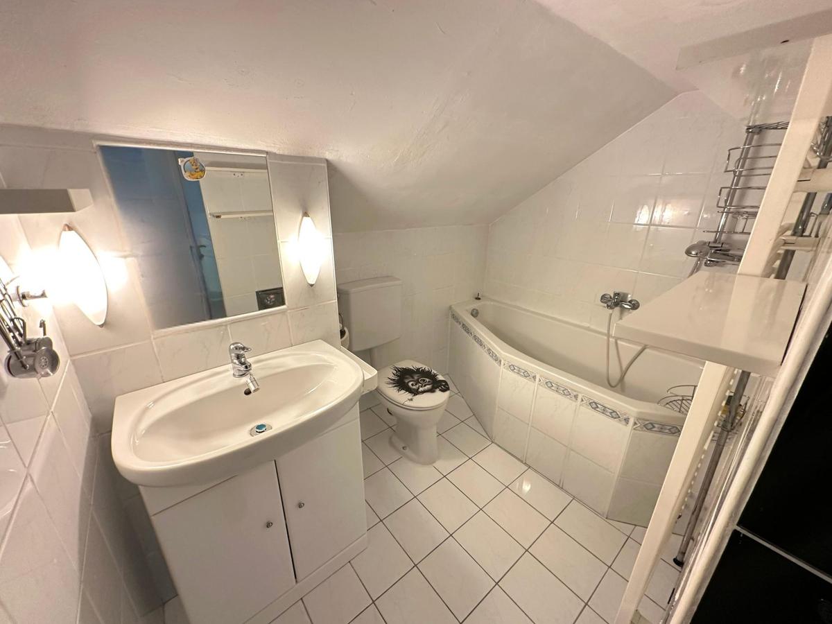 20 Badezimmer - OG