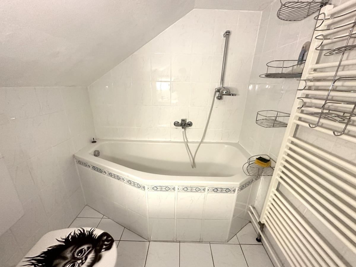21 Badezimmer - OG
