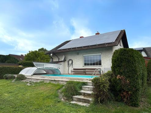 ?Charmantes Haus mit Garten, Pool, und Garage?