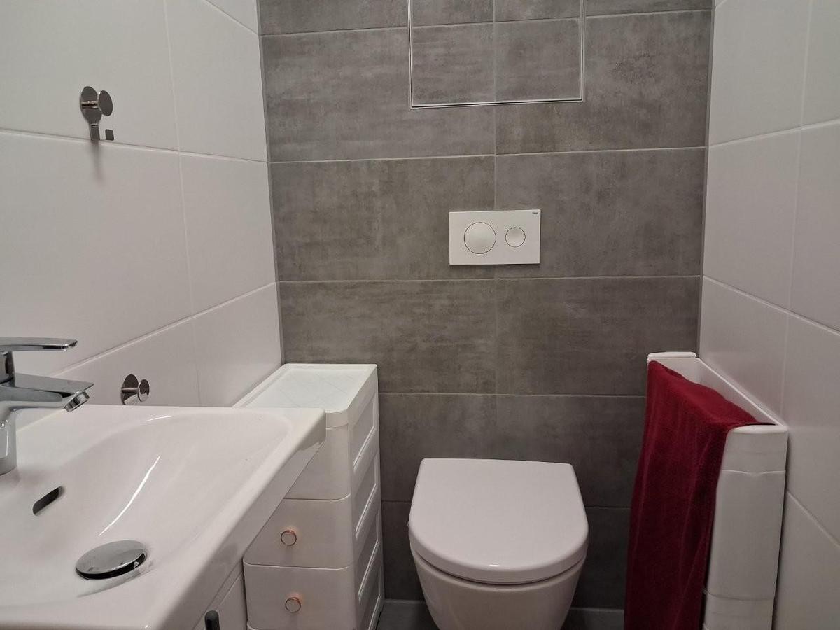10 WC 1220 MTW