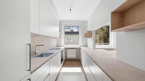 Rooftop ruft: &quot;Terrasse 73m2, Balkon 16m2, die top sanierte Wohnung 90m2!&quot;
