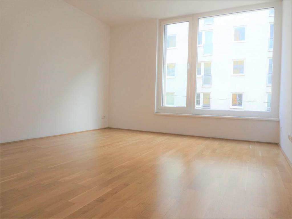 groer, heller Wohnraum
