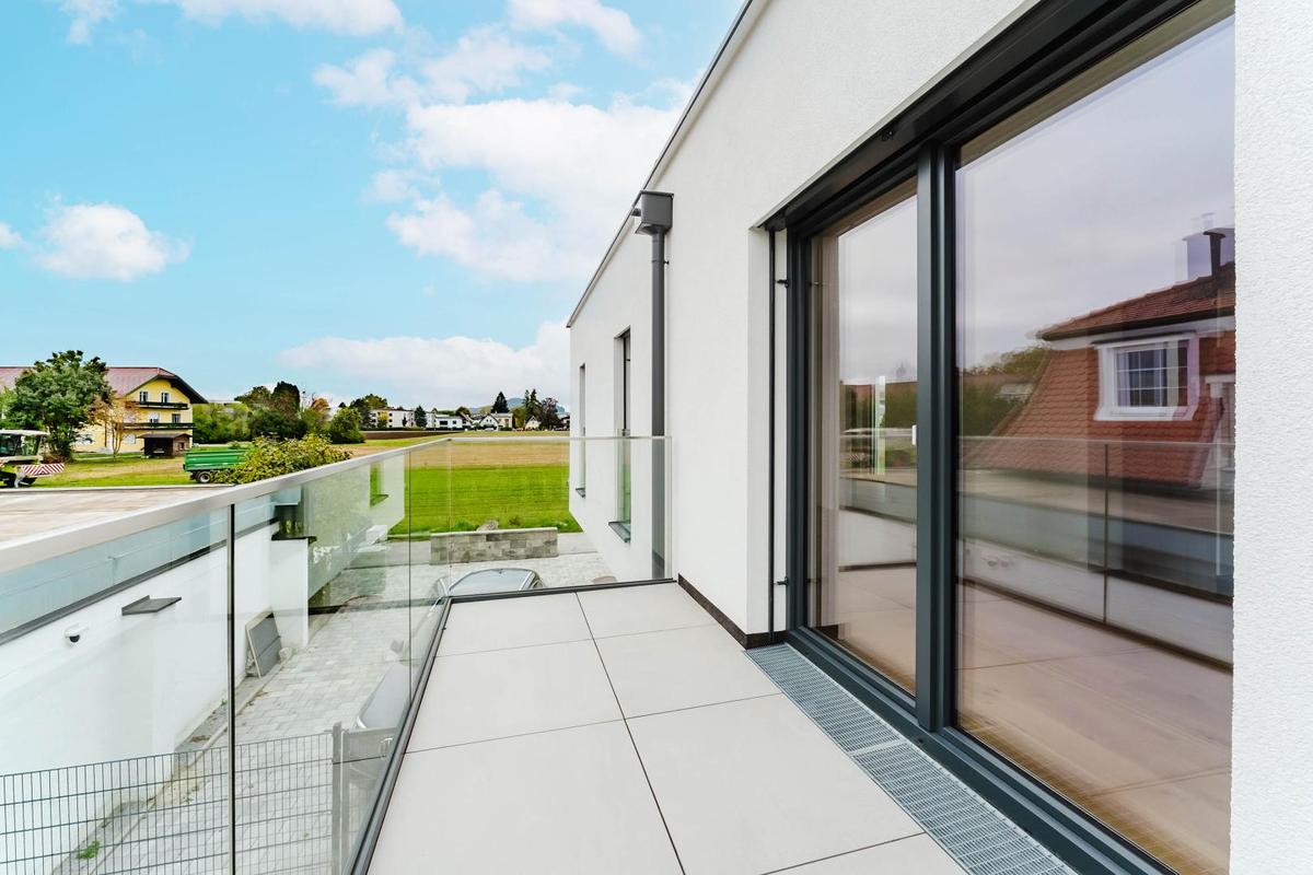 Bild 8 Balkon ETW 5020 Salzburg