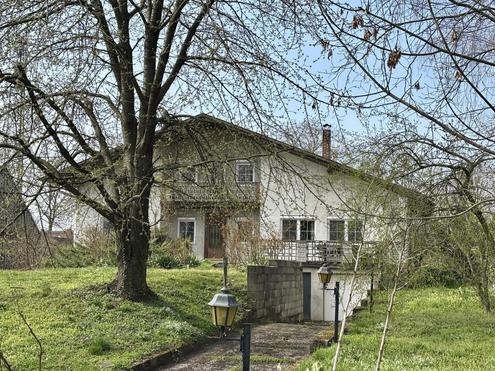 &apos;&apos;Sanierungsbedrftiges EFH mit groem Grundstck&apos;&apos;