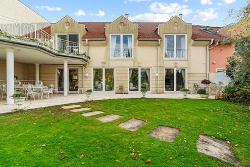 &quot;Traumhaus direkt am See!&quot;