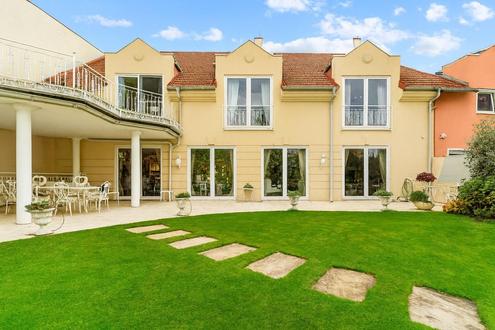 &quot;Traumhaus direkt am See!&quot;