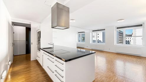 Parkring Tower | Stilvolle 2-Zimmer-Wohnung mit Concierge-Service & Blick auf den Stadtpark