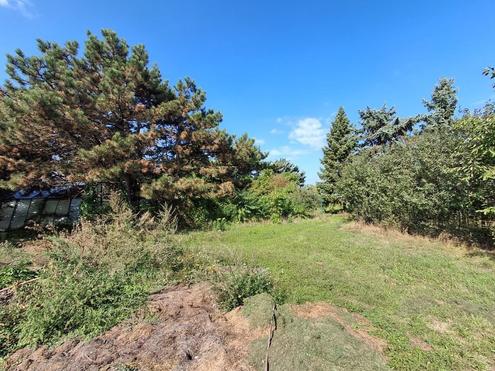 "Wien-Breitenlee - Pacht-Eck-Grundst�ck in frequentierter Lage"